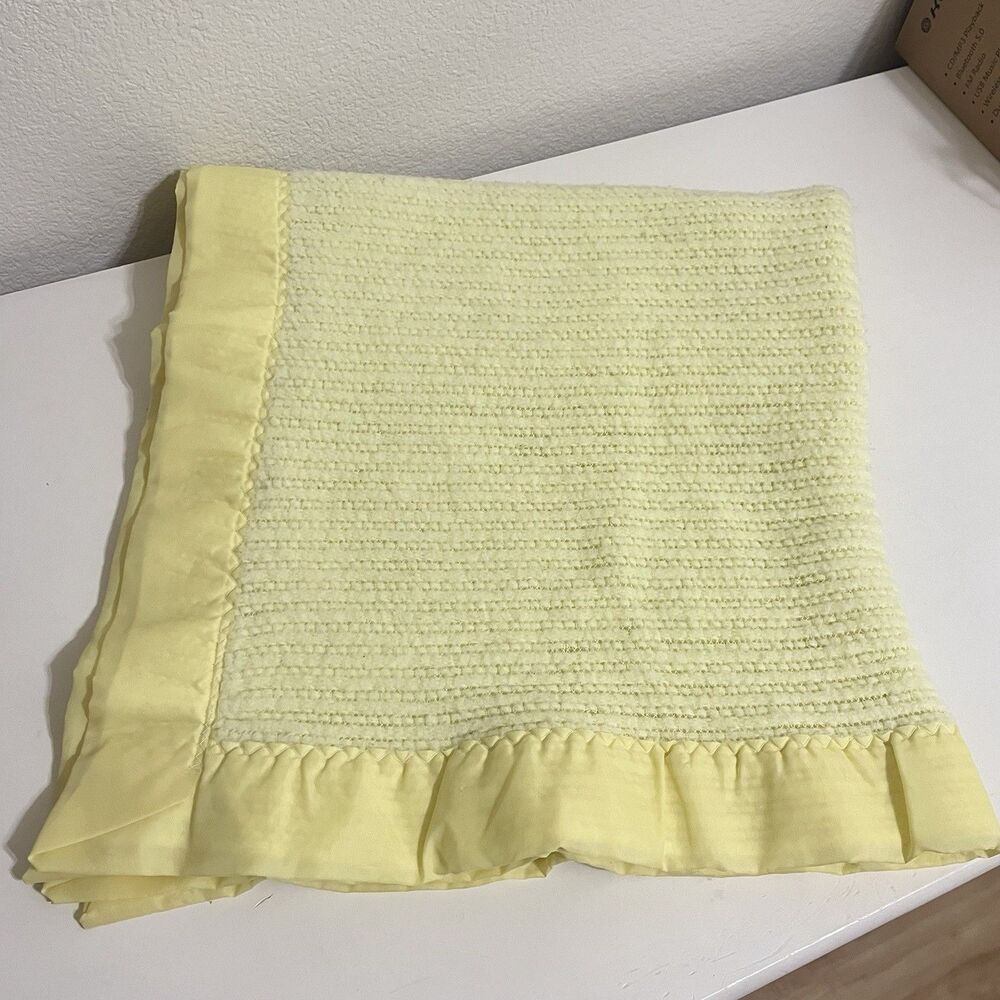 Vintage Cannon Mills Company Yellow Baby Blanket Thermal Waffle Weave Satin Trim